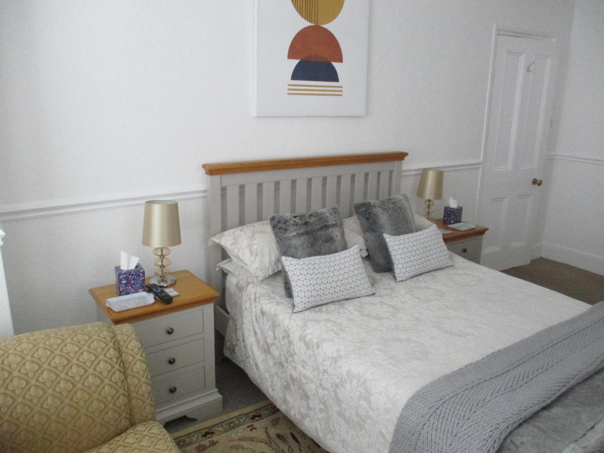 Lovely Spacious 3 Bedded First Floor Apartment 赖德 外观 照片
